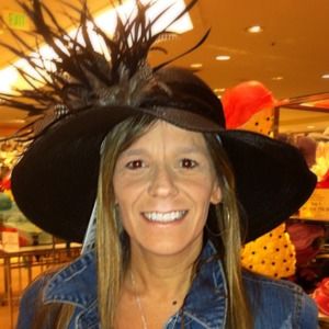 Meet your Posher, Dolores